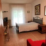 Imperia Hotel 2*