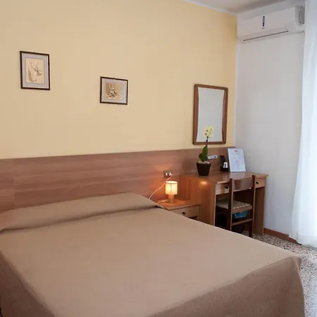 Hotell Imperia 2*