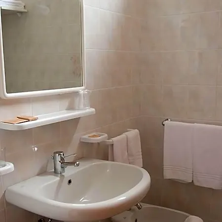 Imperia Otel 2*