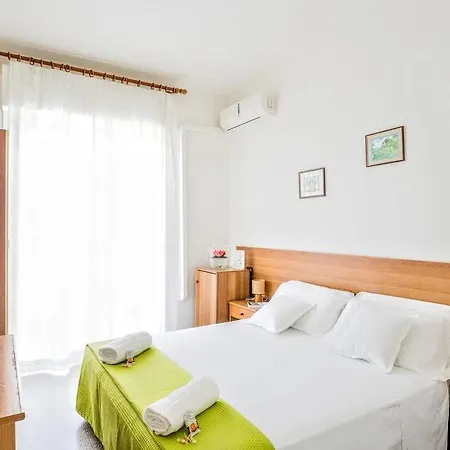 Hotel Imperia 2*