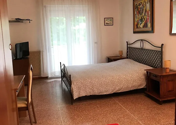 Imperia Отель 2*